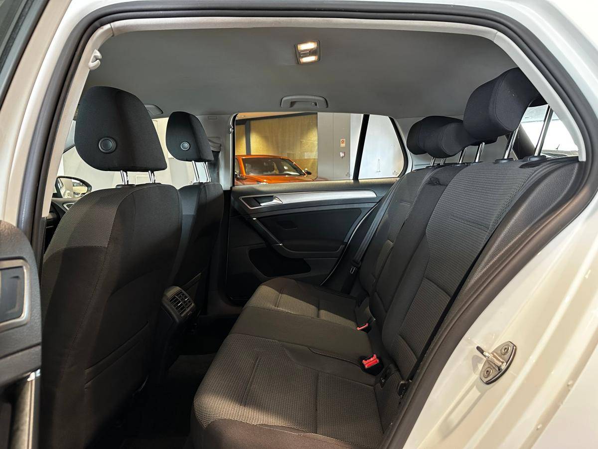volkswagen-golf-2016-diesel-1598cc