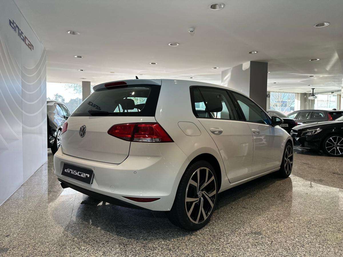 volkswagen-golf-2016-diesel-1598cc