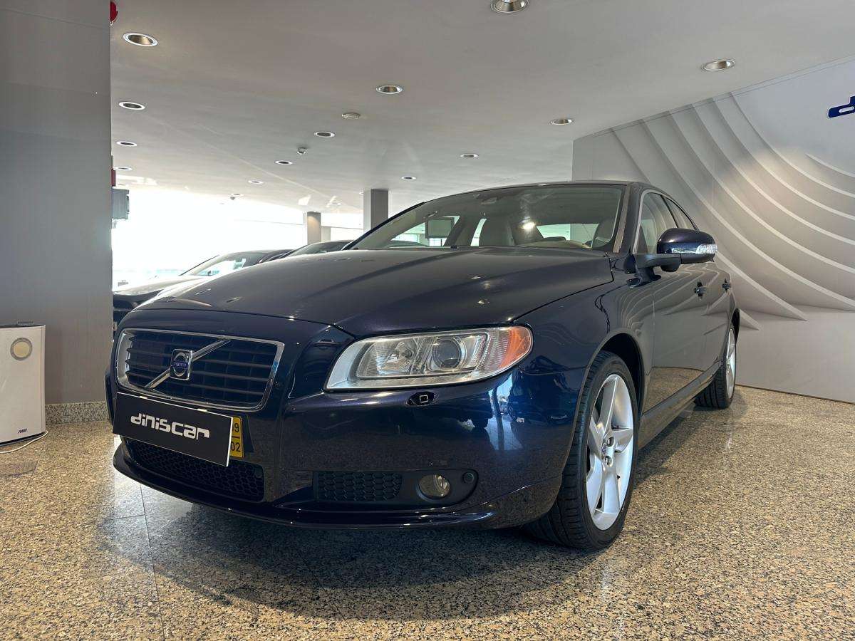 volvo-s80-2009-diesel-2400cc