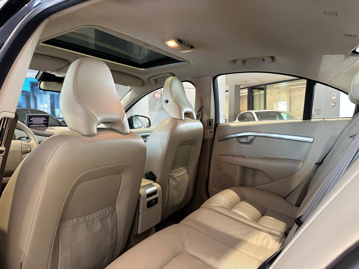 volvo-s80-2009-diesel-2400cc