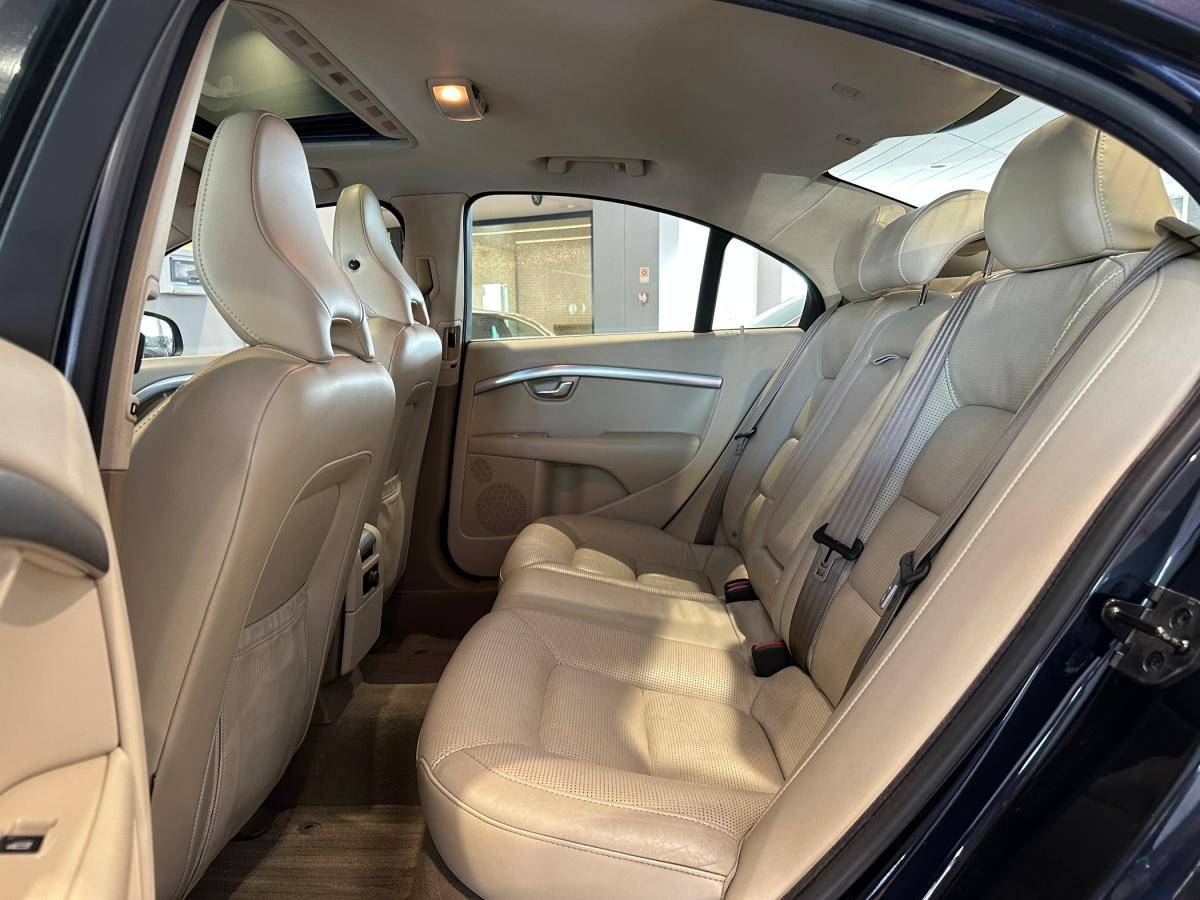 volvo-s80-2009-diesel-2400cc