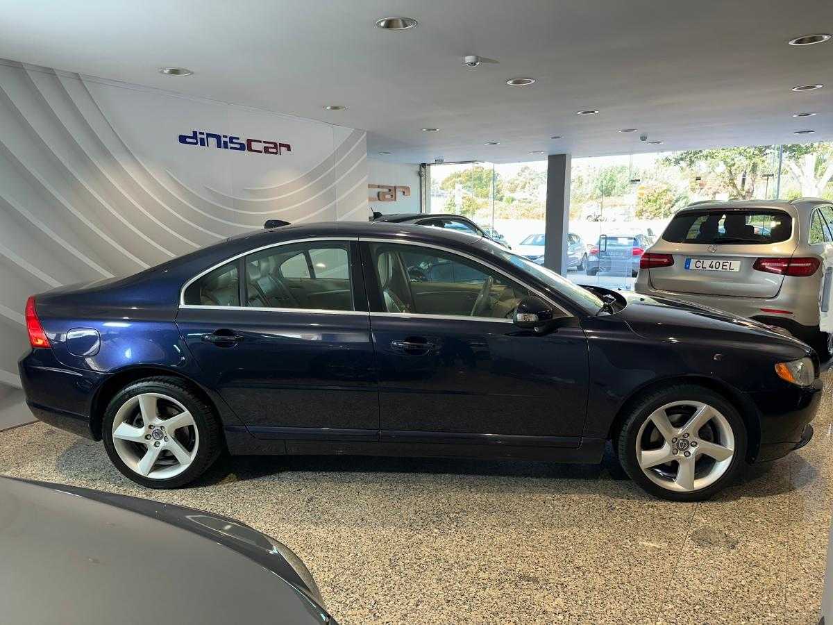 volvo-s80-2009-diesel-2400cc