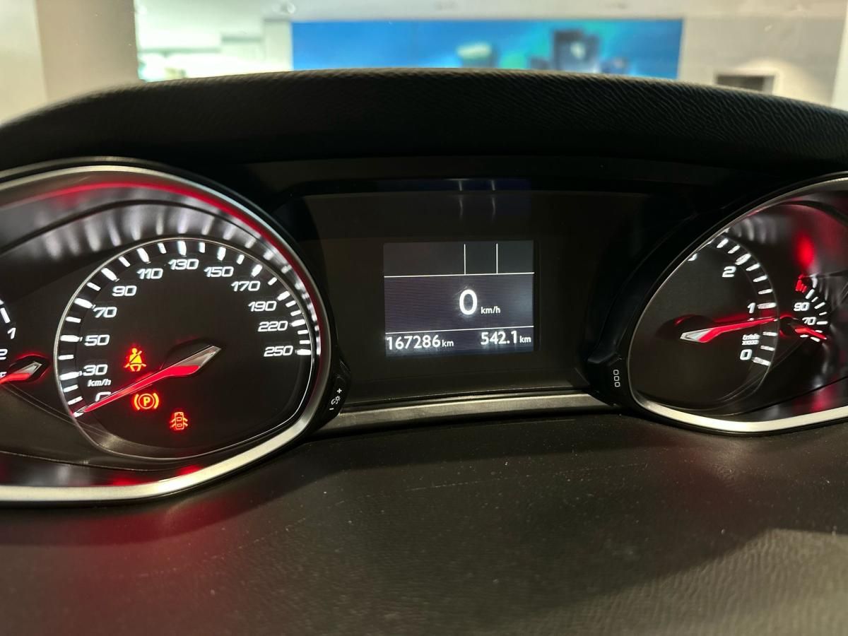 peugeot-308-2018-diesel-1499cc