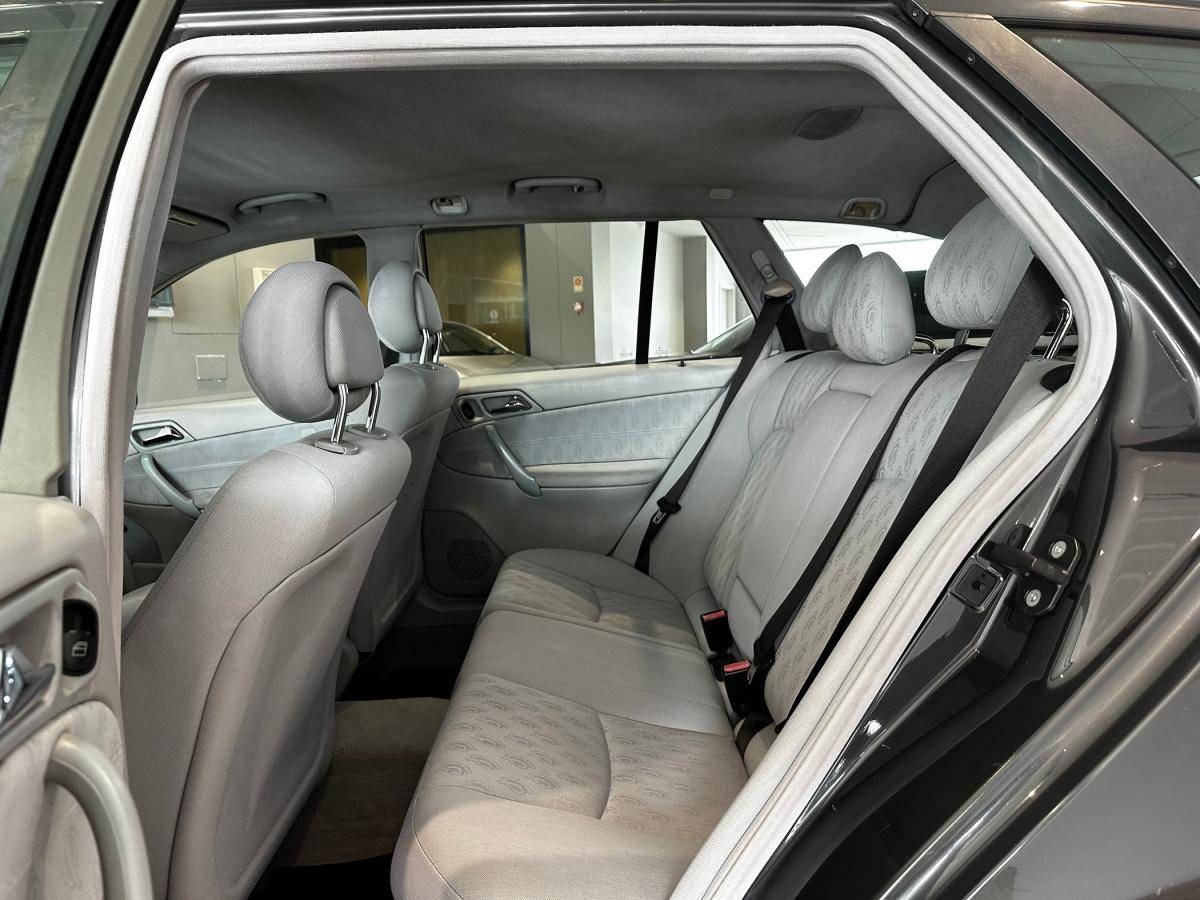 mercedes-benz-classe-c-2002-diesel-2148cc