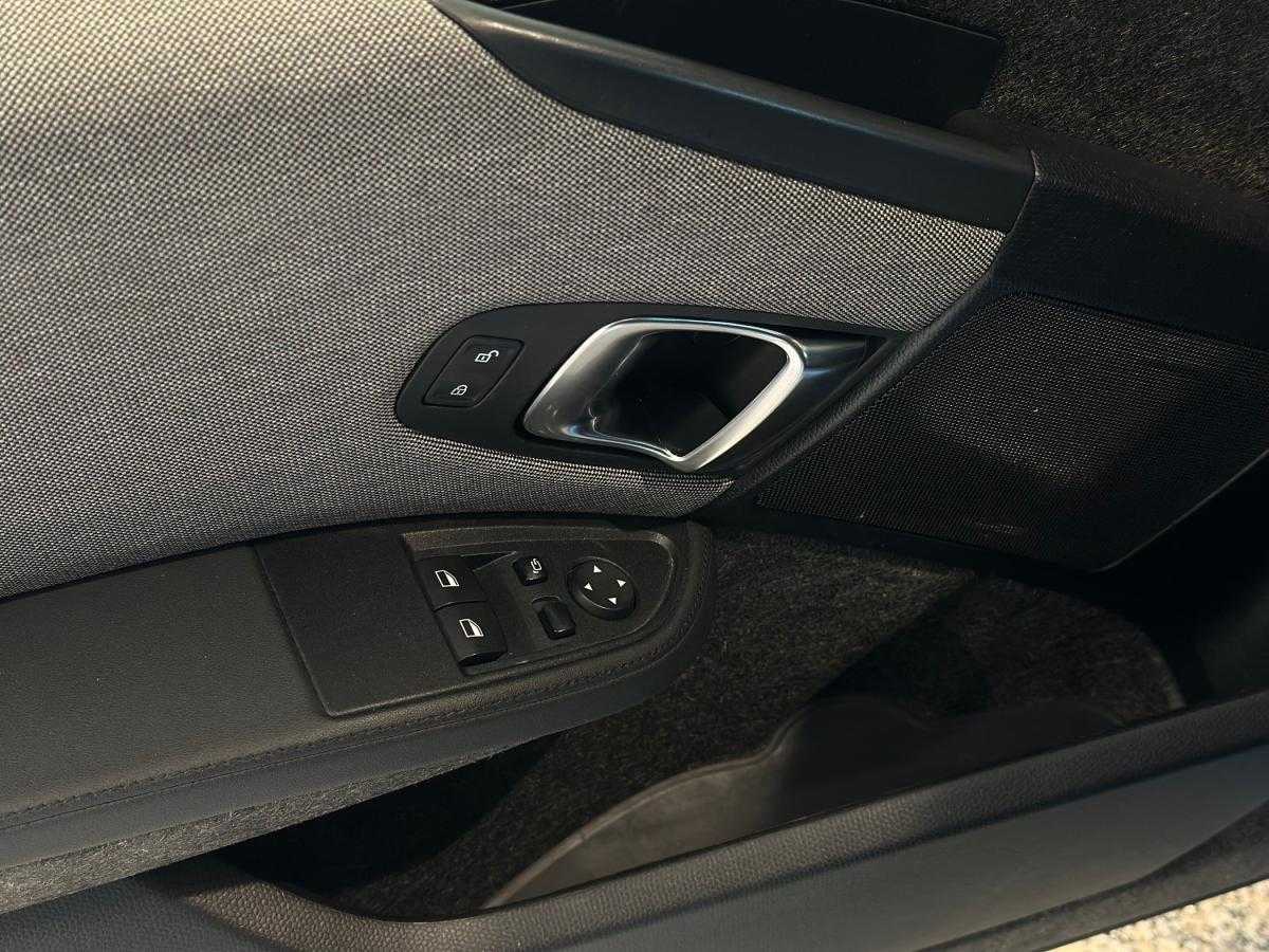 bmw-i3-2019-eletrico-0cc