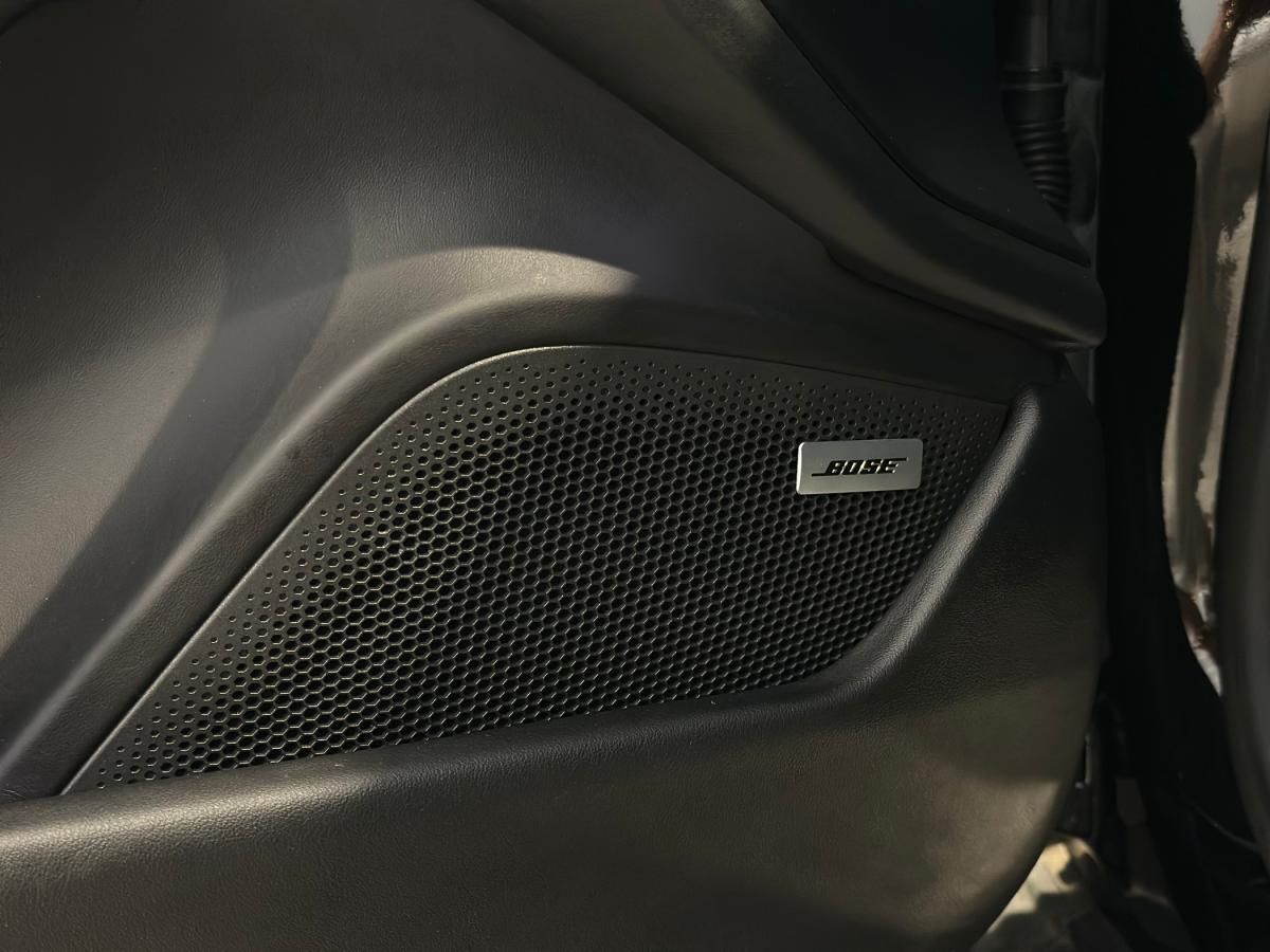 porsche-taycan-2021-eletrico-0cc