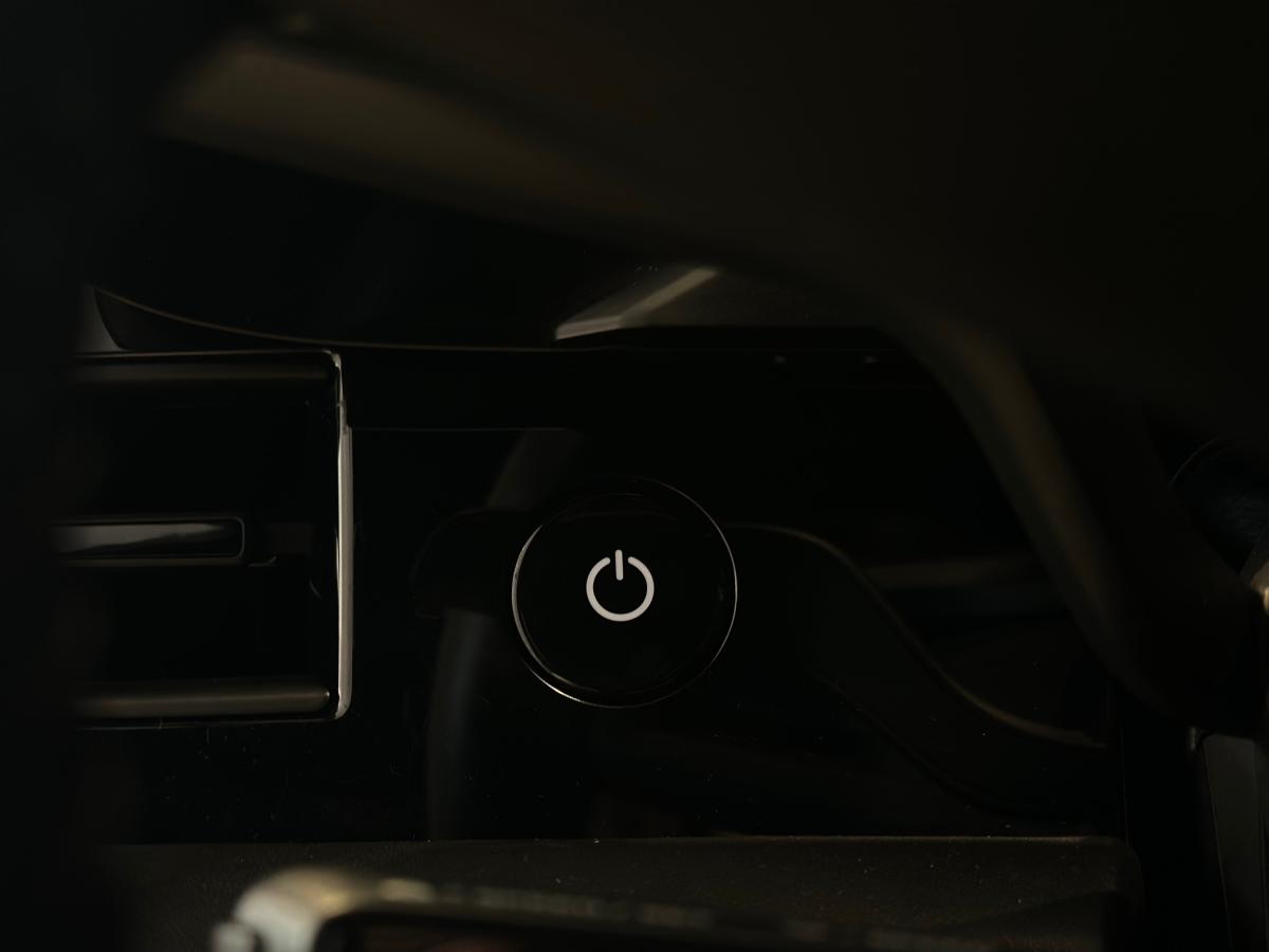 porsche-taycan-2021-eletrico-0cc