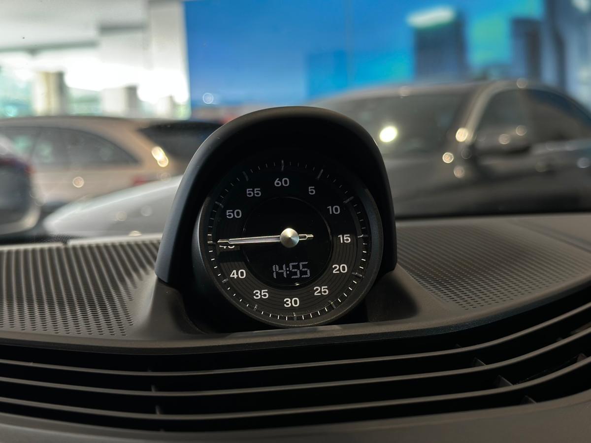 porsche-taycan-2021-eletrico-0cc