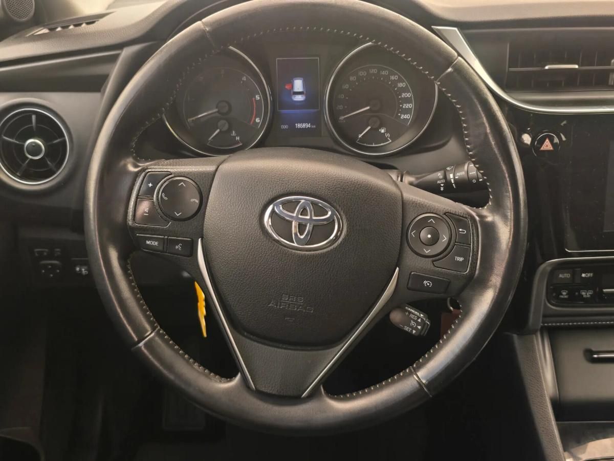 toyota-auris-2016-diesel-1598cc