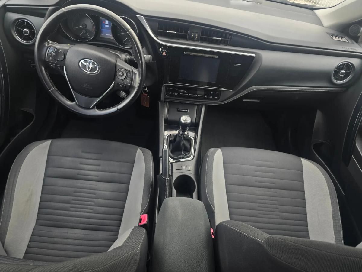 toyota-auris-2016-diesel-1598cc