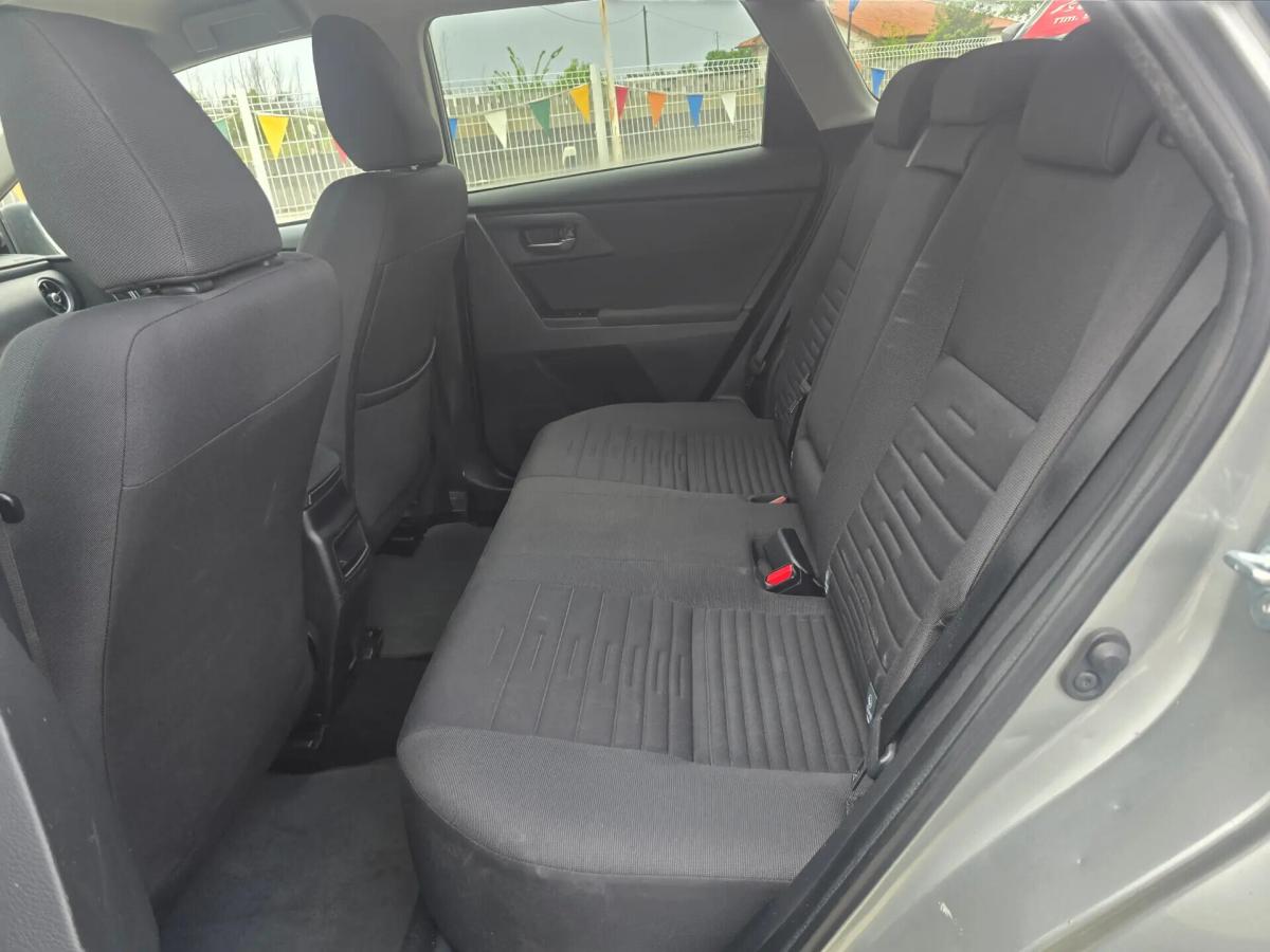 toyota-auris-2016-diesel-1598cc