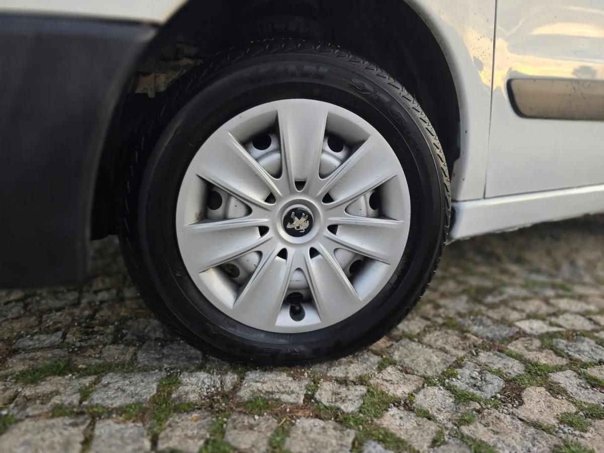 peugeot-expert-2015-diesel-1560cc