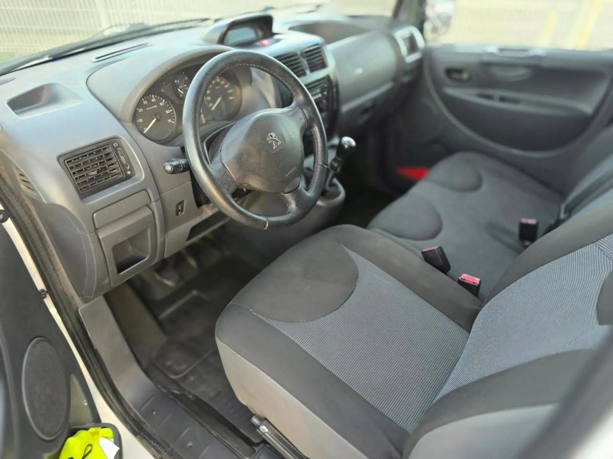 peugeot-expert-2015-diesel-1560cc