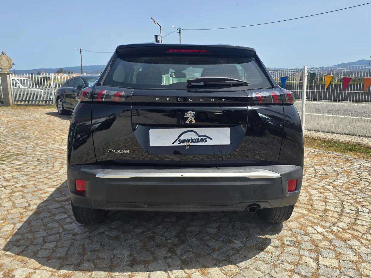 peugeot-2008-2021-gasolina-1199cc