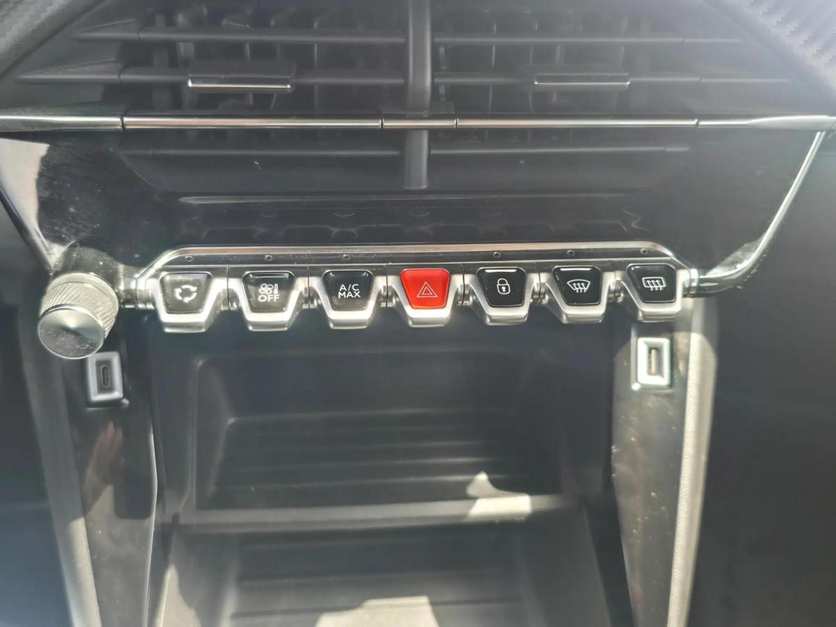 peugeot-2008-2021-gasolina-1199cc