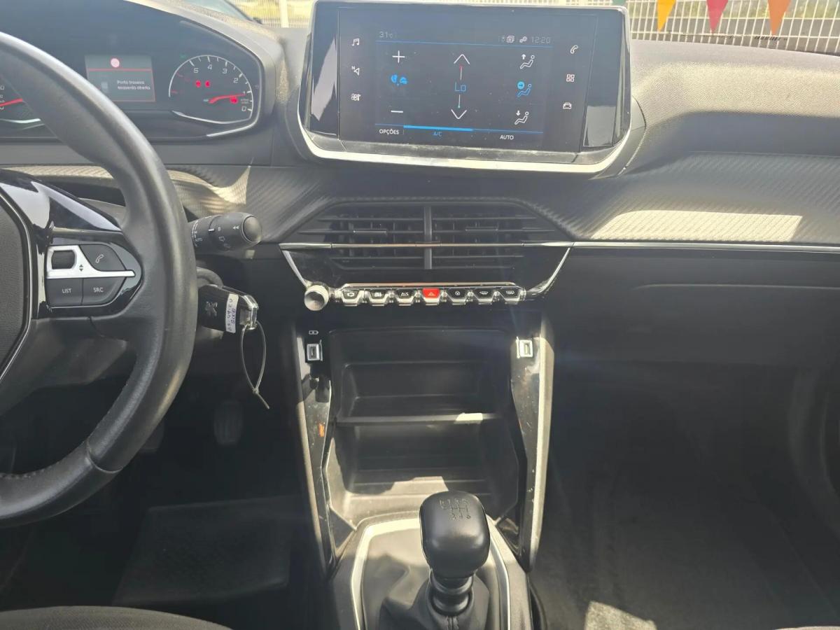 peugeot-2008-2021-gasolina-1199cc