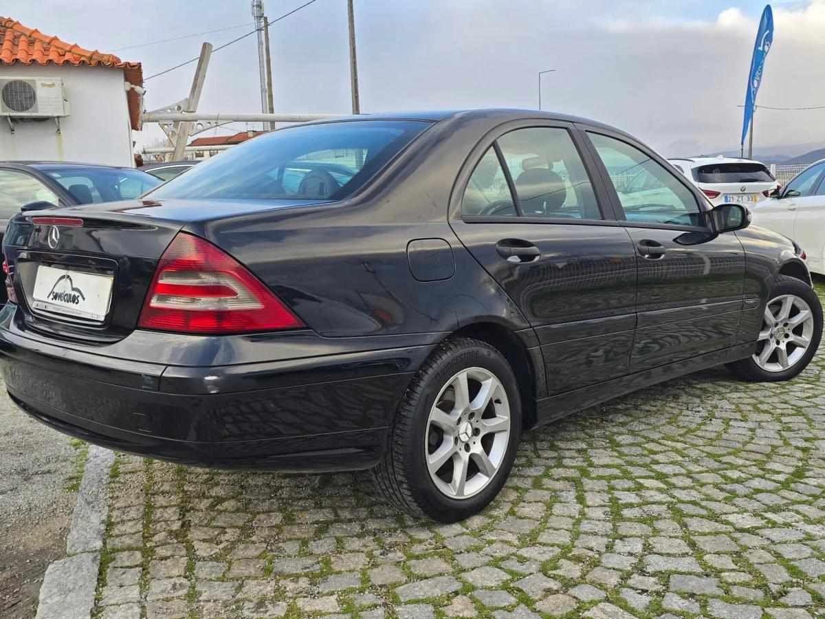 mercedes-benz-classe-c-c-220-cdi-2004-diesel-2148cc