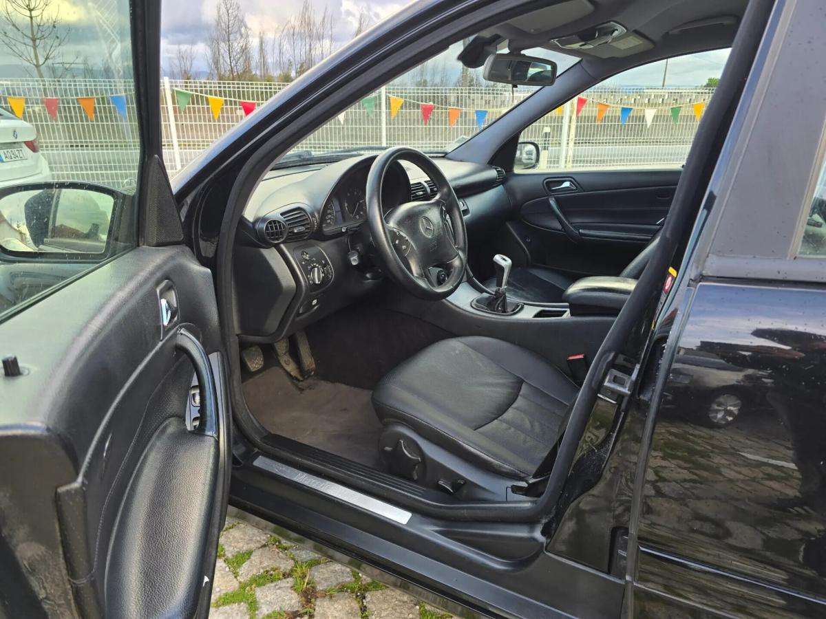 mercedes-benz-classe-c-c-220-cdi-2004-diesel-2148cc