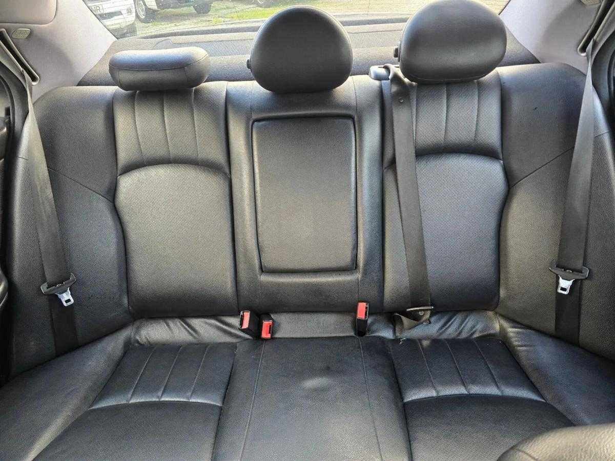 mercedes-benz-classe-c-c-220-cdi-2004-diesel-2148cc