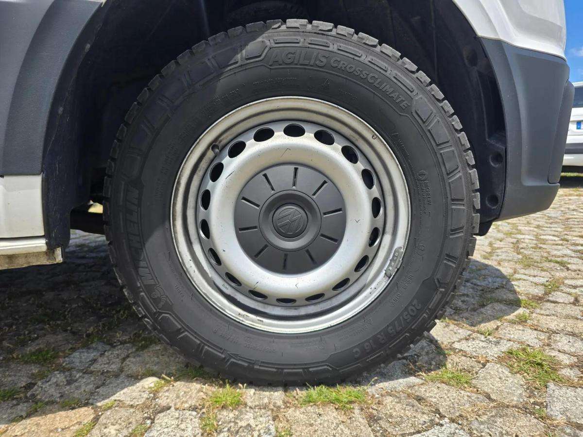 volkswagen-crafter-2024-diesel-1968cc