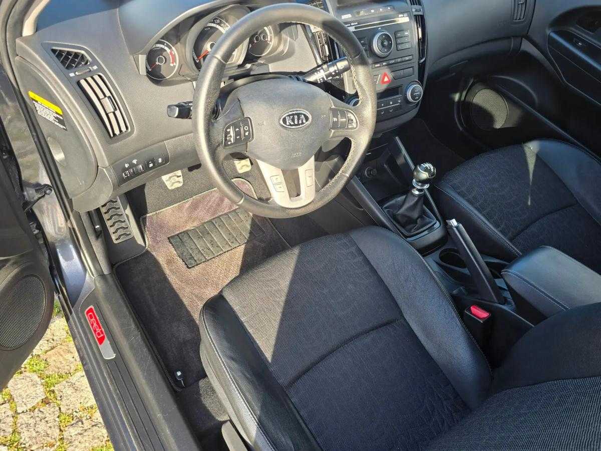 kia-ceed-sw-2010-diesel-1582cc