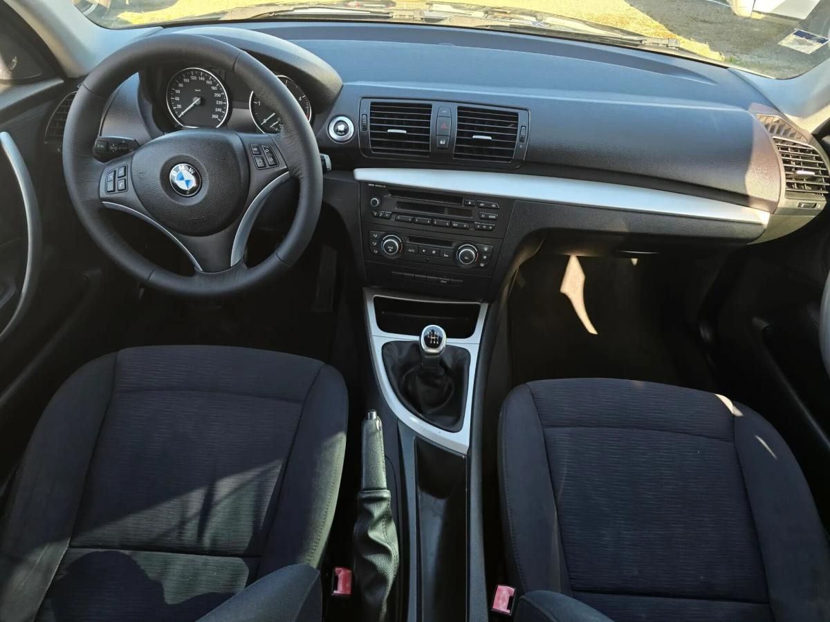 bmw-serie-1-116d-2011-diesel-1995cc
