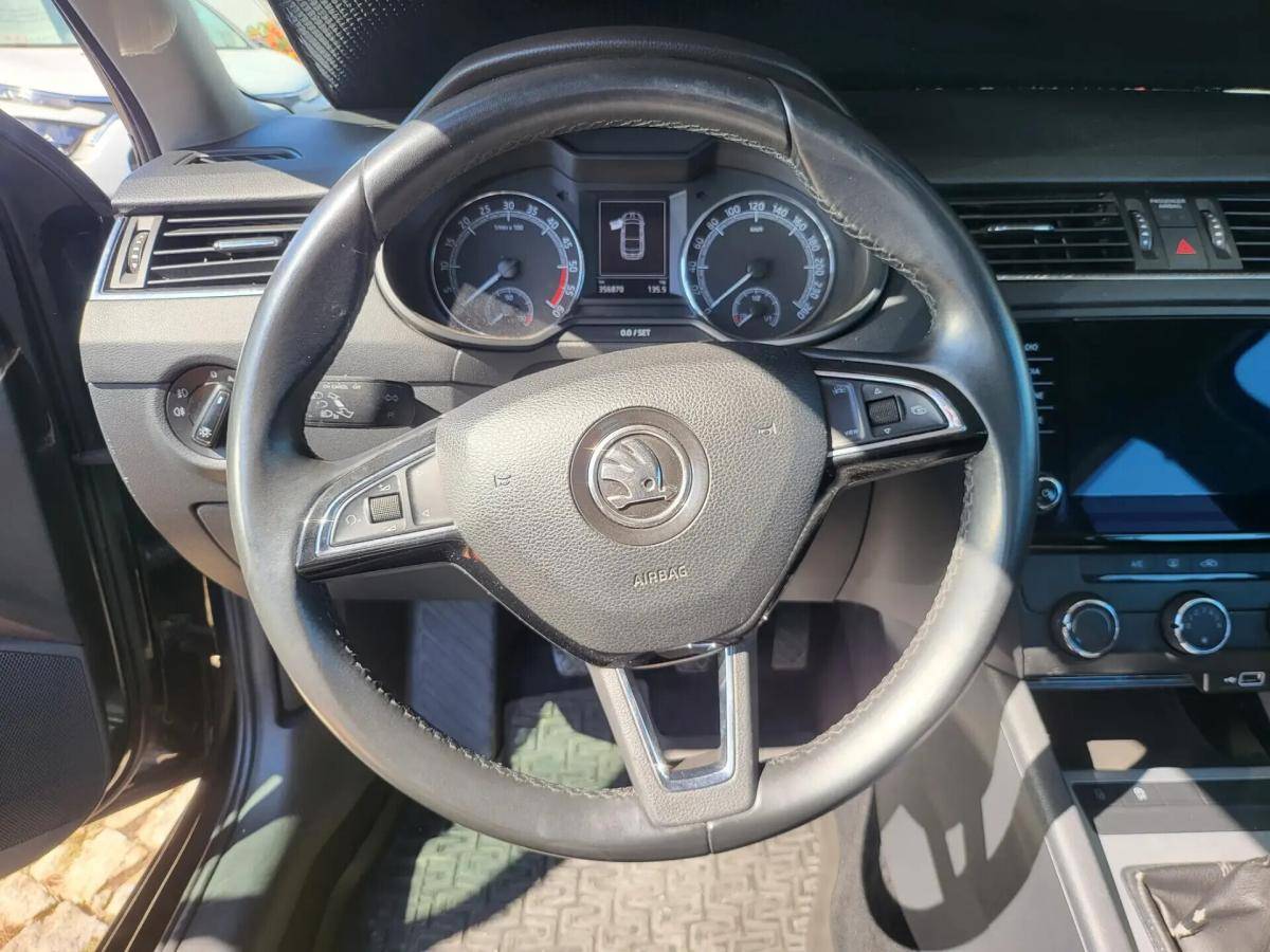 skoda-octavia-2019-diesel-1968cc