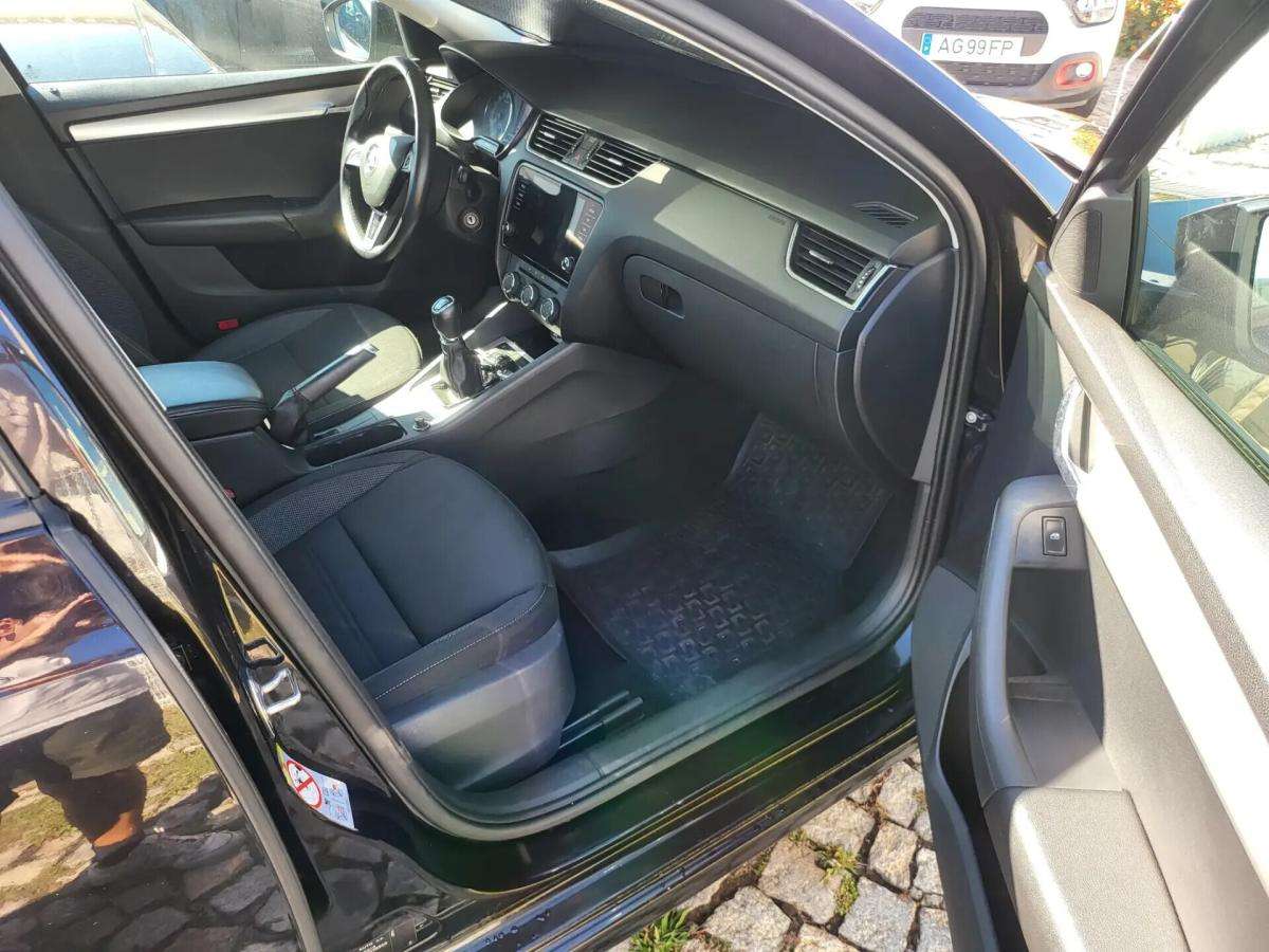 skoda-octavia-2019-diesel-1968cc