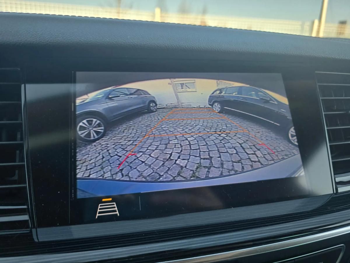 opel-insignia-sports-tourer-2019-diesel-1598cc