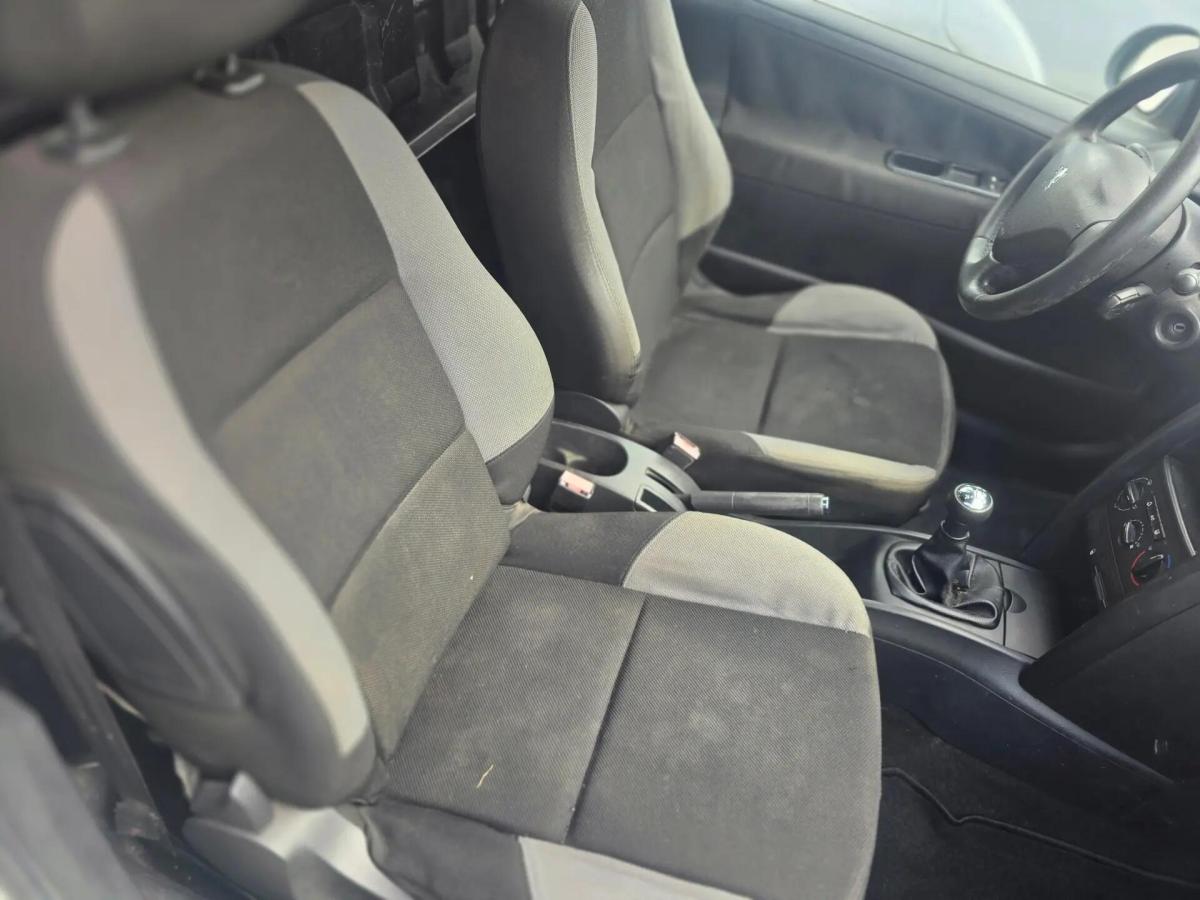 peugeot-207-2009-diesel-1398cc