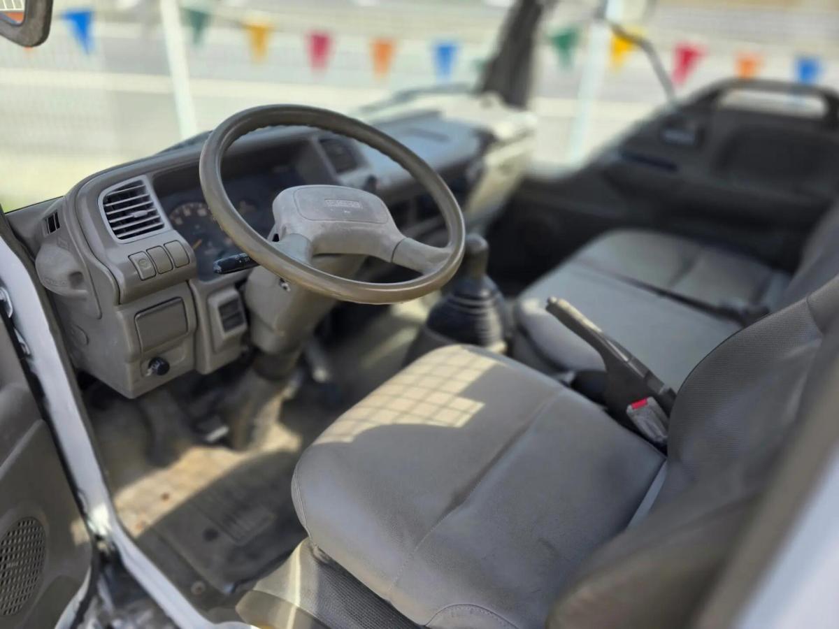 isuzu-nkr-1997-diesel-3059cc