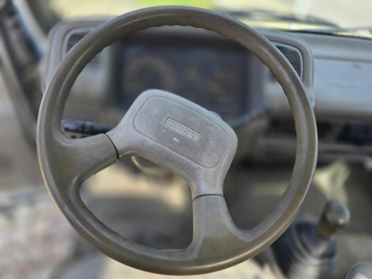 isuzu-nkr-1997-diesel-3059cc