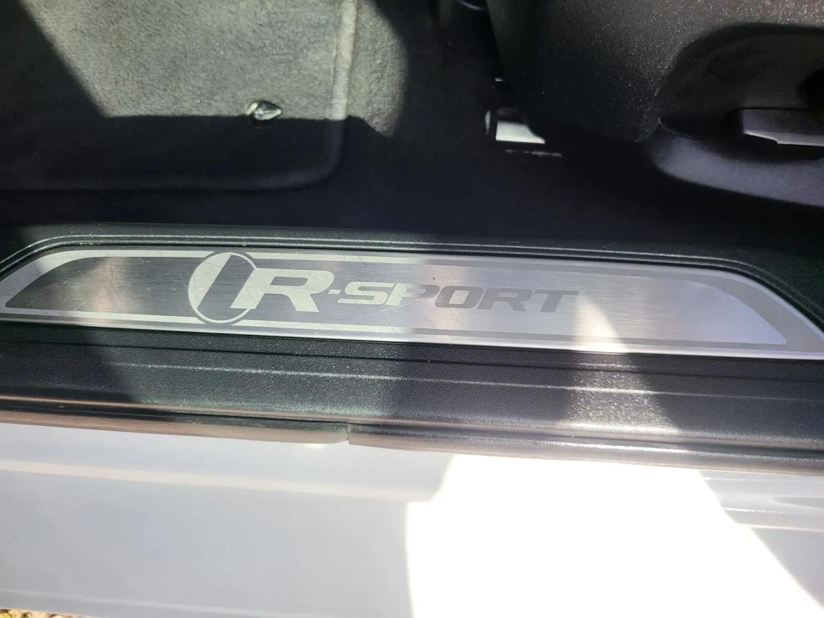 jaguar-xe-2016-diesel-1999cc