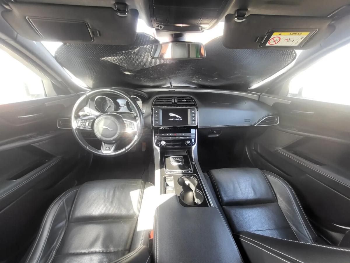 jaguar-xe-2016-diesel-1999cc