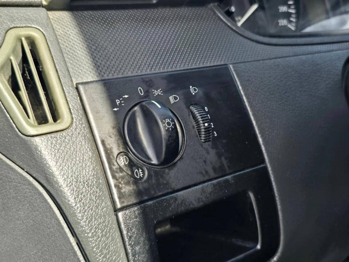 mercedes-benz-vito-113cdi-2010-diesel-2143cc