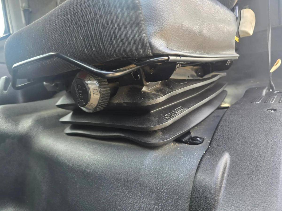 mitsubishi-canter-2017-diesel-3000cc