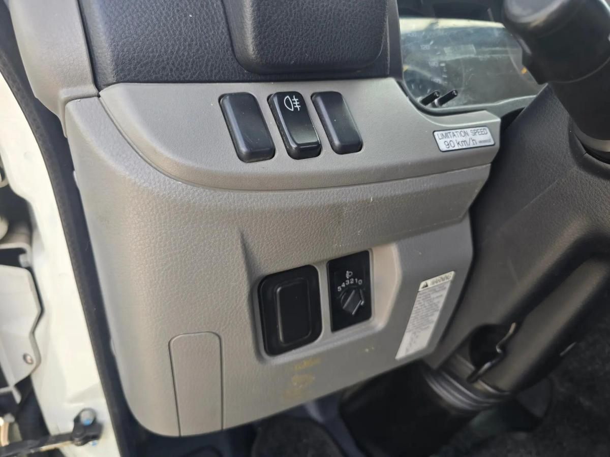 mitsubishi-canter-2017-diesel-3000cc