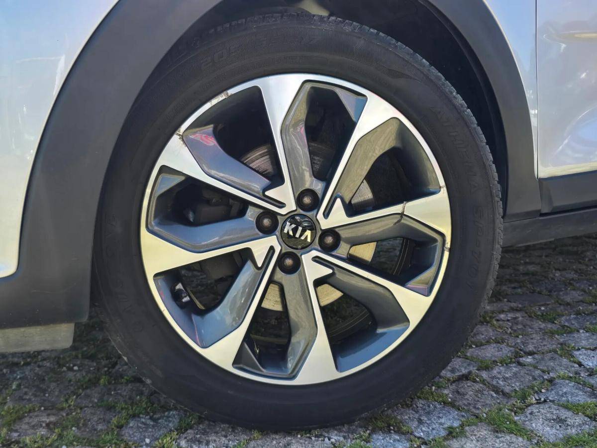kia-stonic-2017-diesel-1582cc