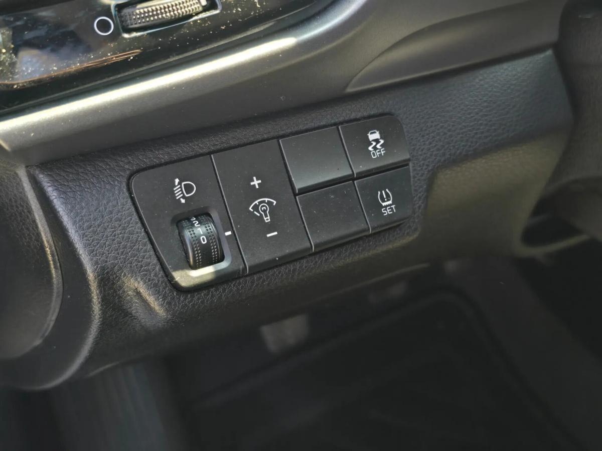 kia-stonic-2017-diesel-1582cc