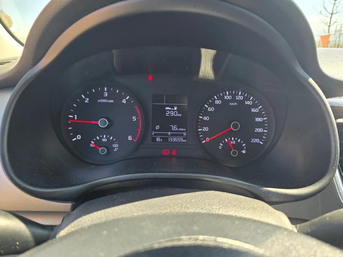 kia-stonic-2017-diesel-1582cc