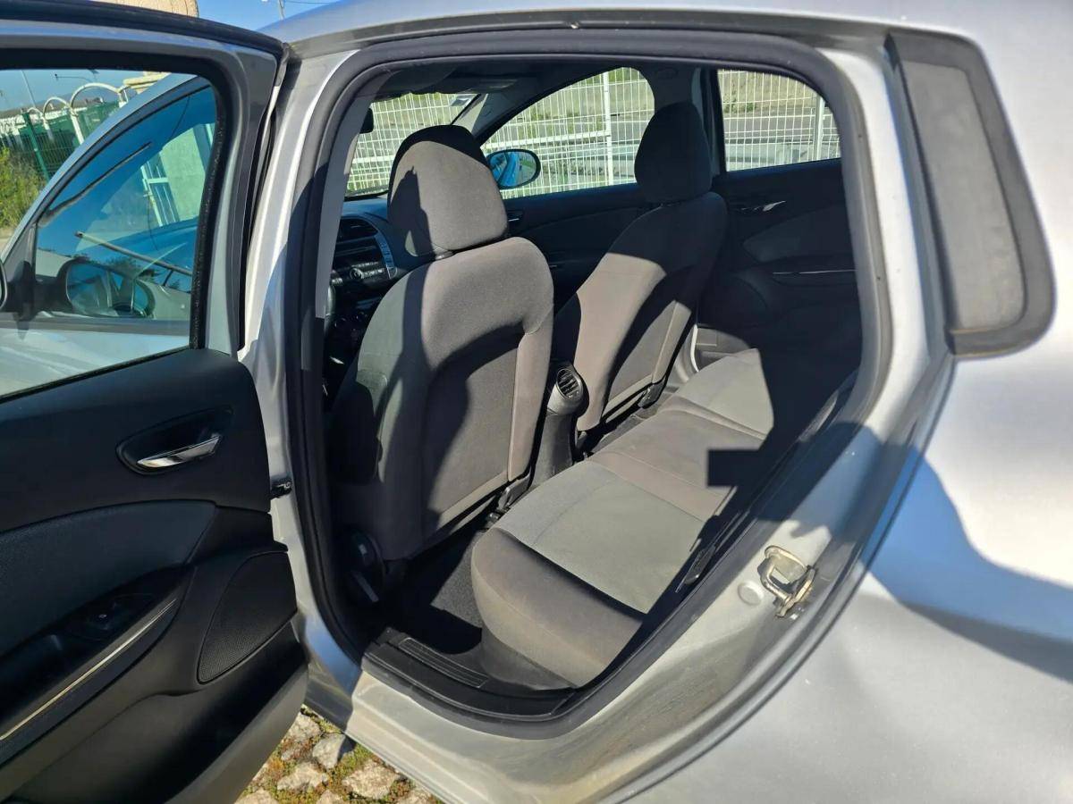 fiat-bravo-2009-diesel-1598cc