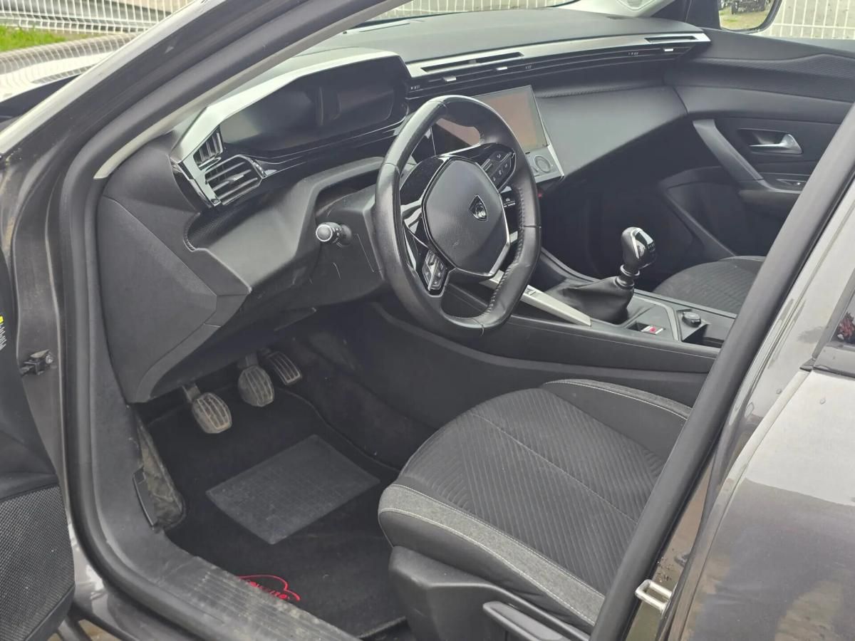 peugeot-308-sw-2022-diesel-1499cc