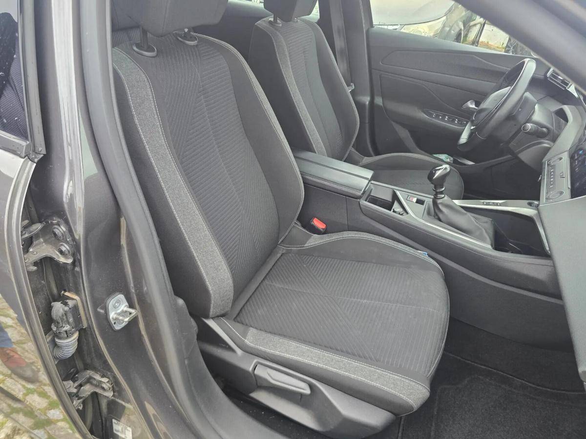 peugeot-308-sw-2022-diesel-1499cc