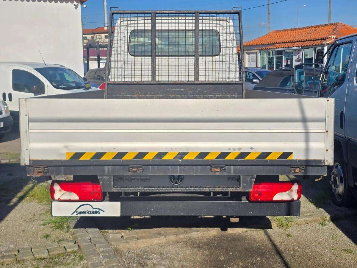 volkswagen-crafter-2011-diesel-1968cc