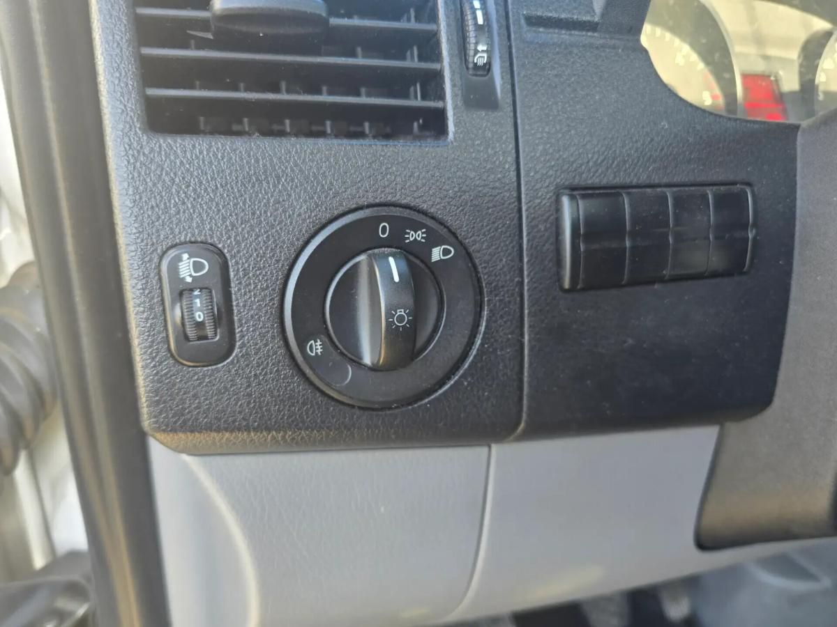 volkswagen-crafter-2011-diesel-1968cc