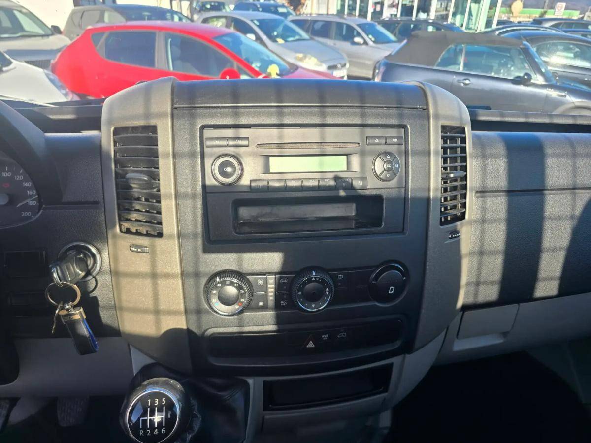 volkswagen-crafter-2011-diesel-1968cc