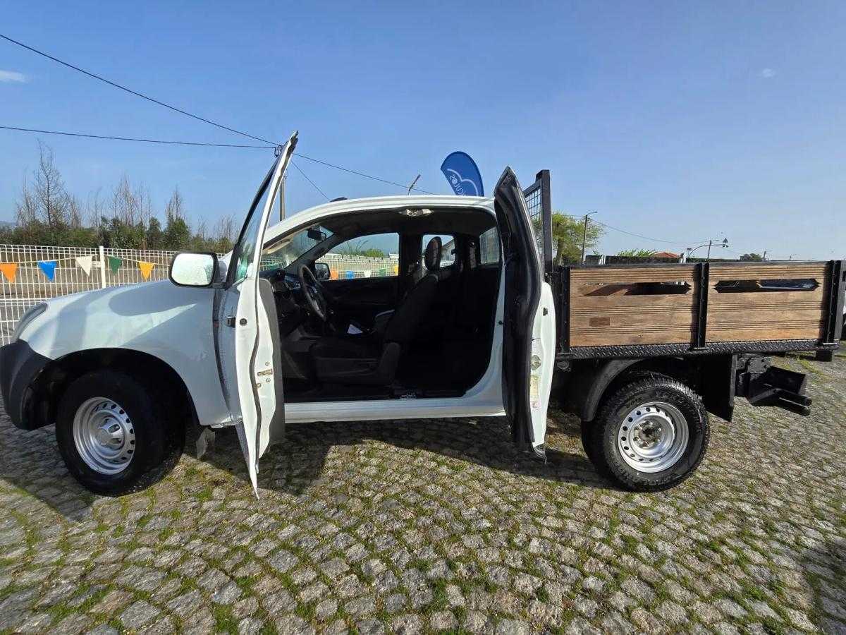 isuzu-d-max-2017-diesel-1898cc
