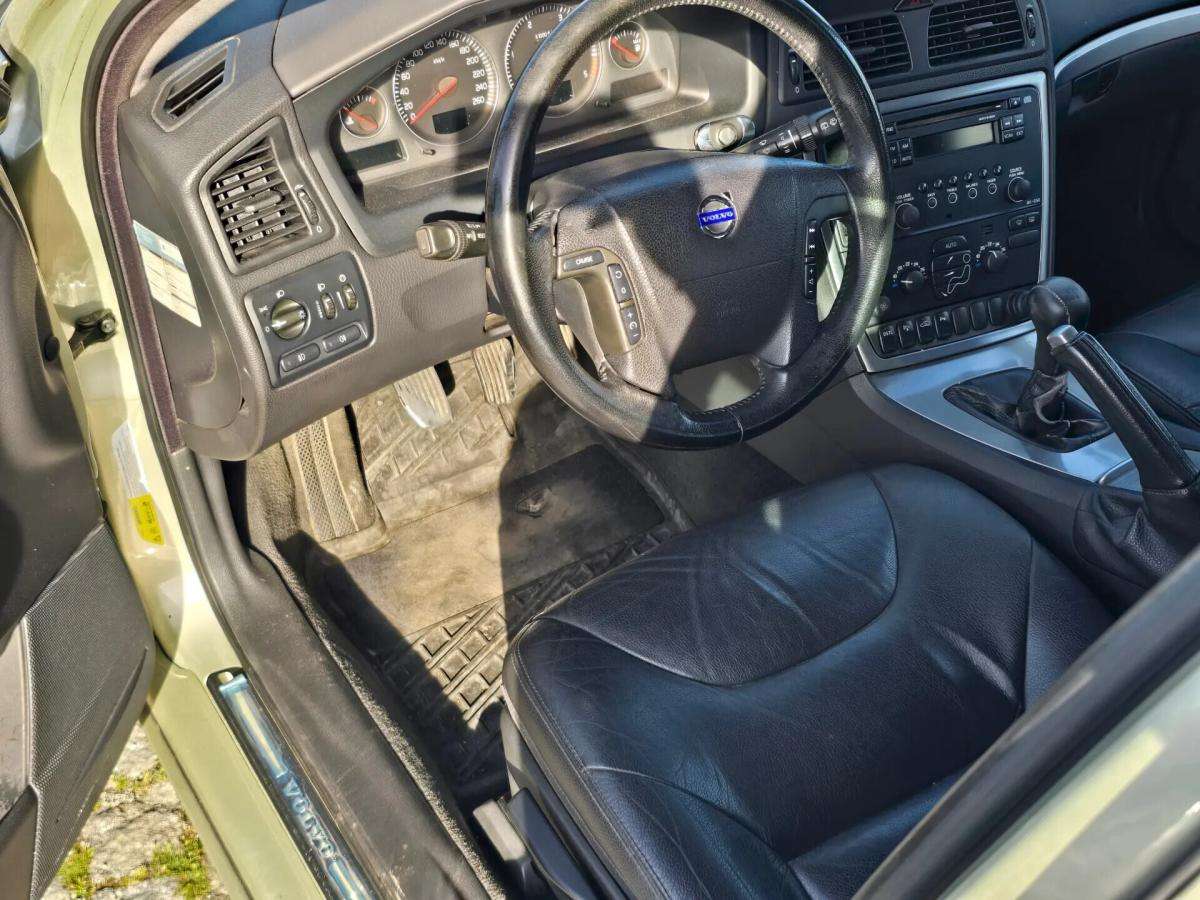 volvo-v70-2008-diesel-2400cc
