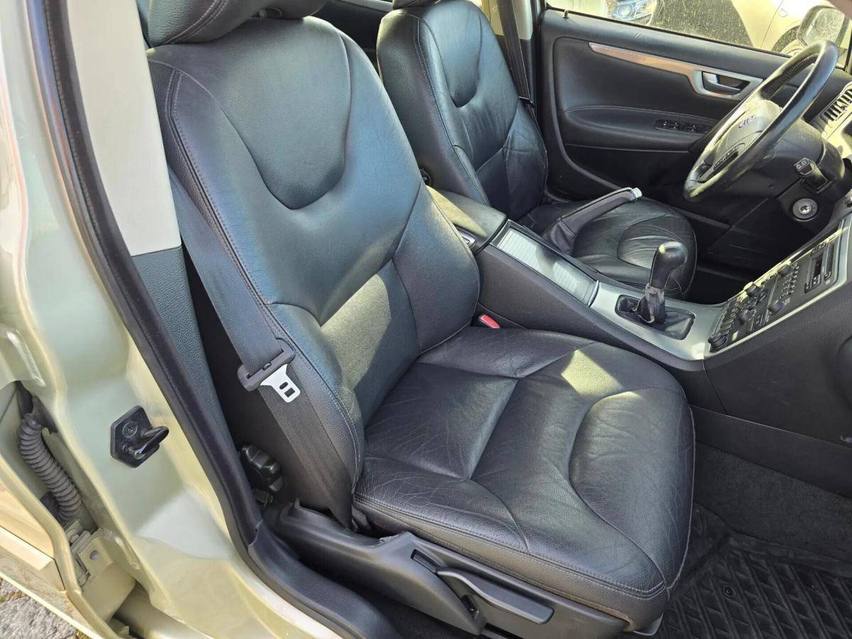 volvo-v70-2008-diesel-2400cc