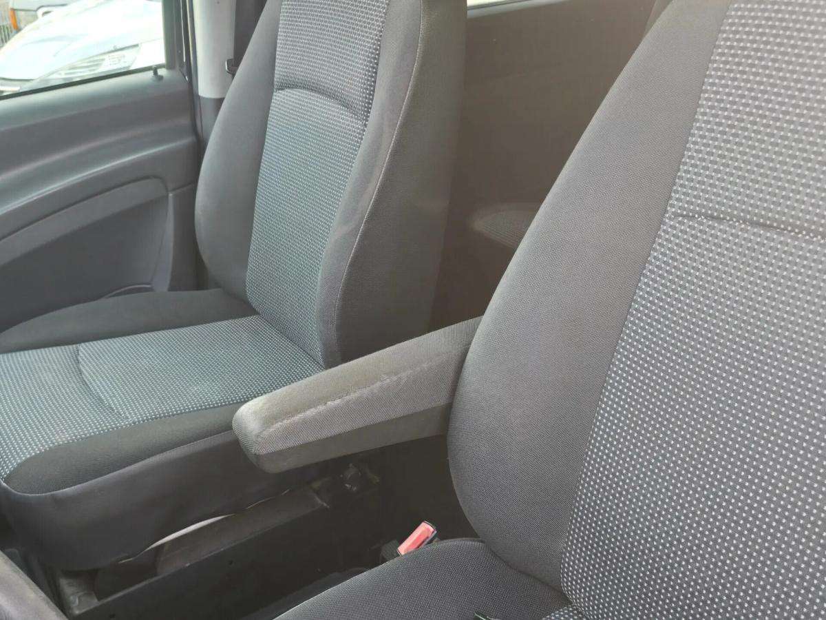 mercedes-benz-vito-113-cdi-2011-diesel-2143cc
